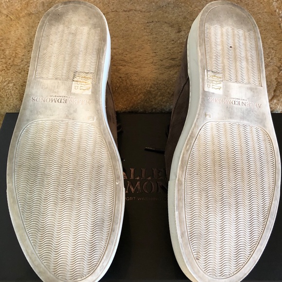 Allen Edmonds “Howard Derby” Grey Suede Sneakers 2714